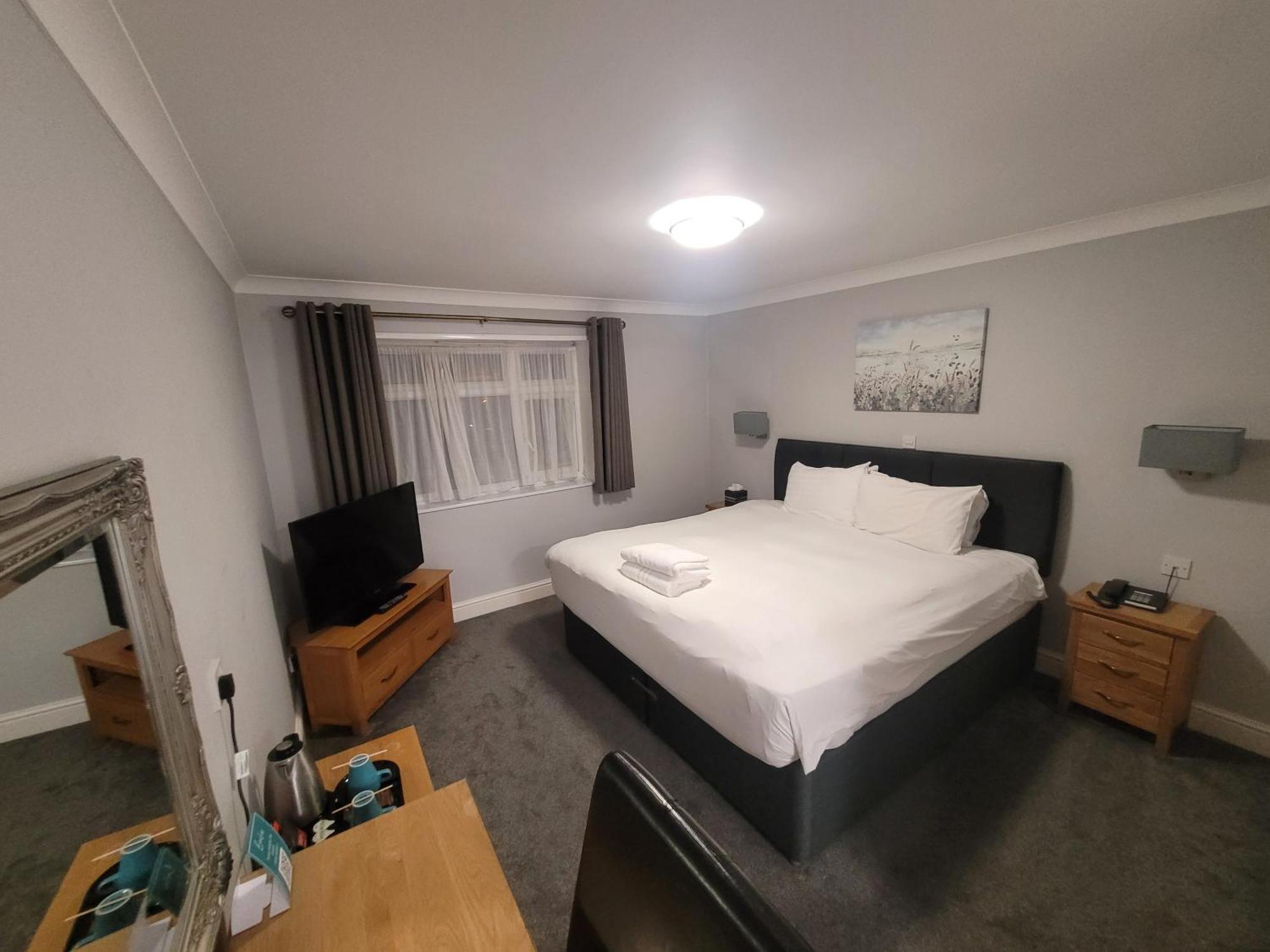 Superior King Room,1538298442:JPEG